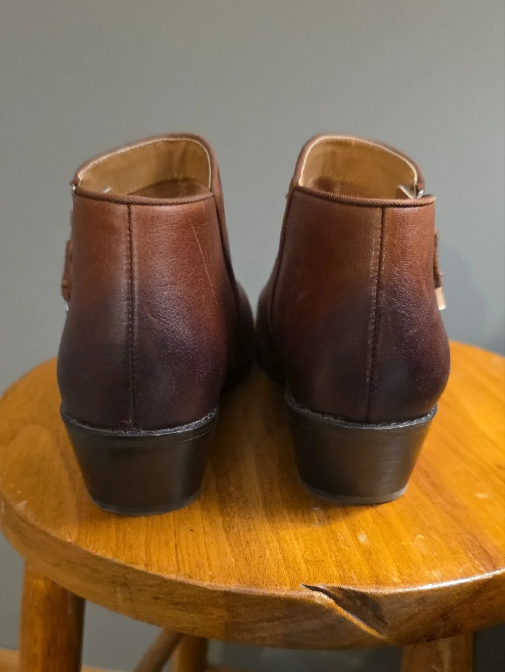 Vionic‎ Women's 9 Brown Leather Ankle Bootie Side Zip Block Heel Comfort